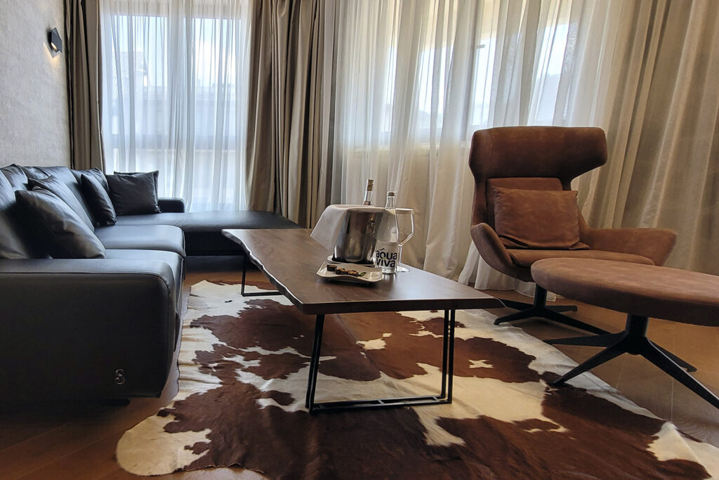 Weil du es verdient hast! – City-Check Zlatibor, FemNews.de Zimmerbeispiel im Hotel Zlatibor